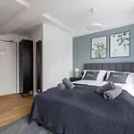 Limehome Kettwiger Strasse Apart Otel 4*